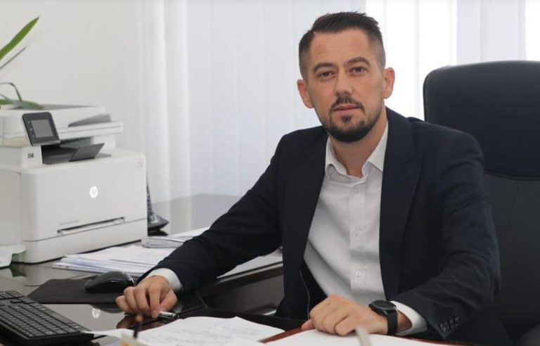 Определен 30 дена притвор за директорот на Геријатрија