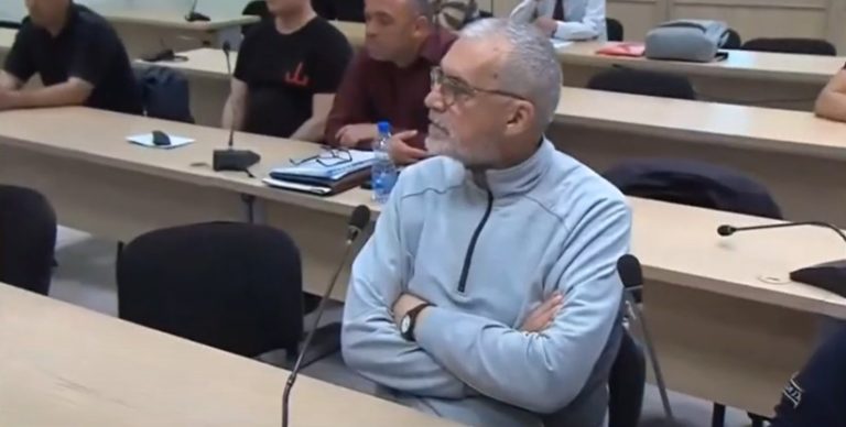 Палевски вели дека не се пријавил во полицијата во Баликесир оти секако ќе го нашле, се видел на сите вести во пицеријата додека пиел еспресо