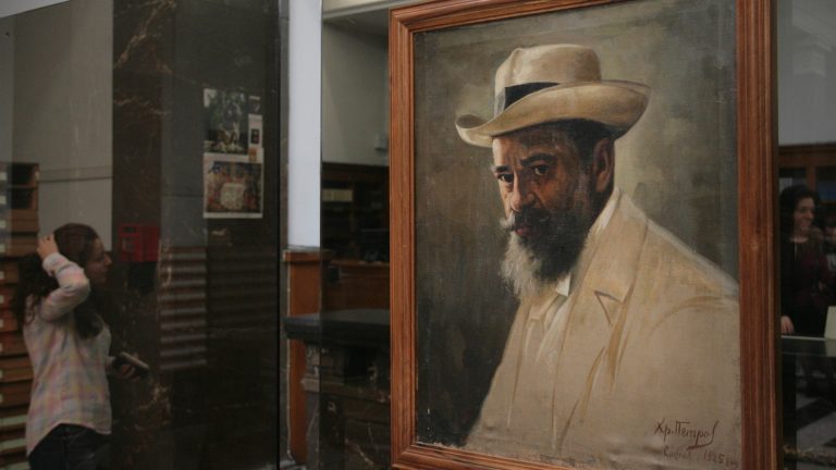 Националниот литературен музеј на Бугарија ја одбележува 159-та годишнина од раѓањето на големиот бугарски поет Пенчо Славејков