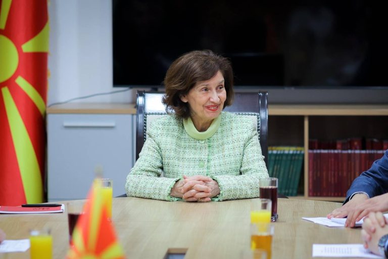 Честитка од претседателката Сиљановска-Давкова по повод 8 Април ‒ Меѓународниот ден на Ромите