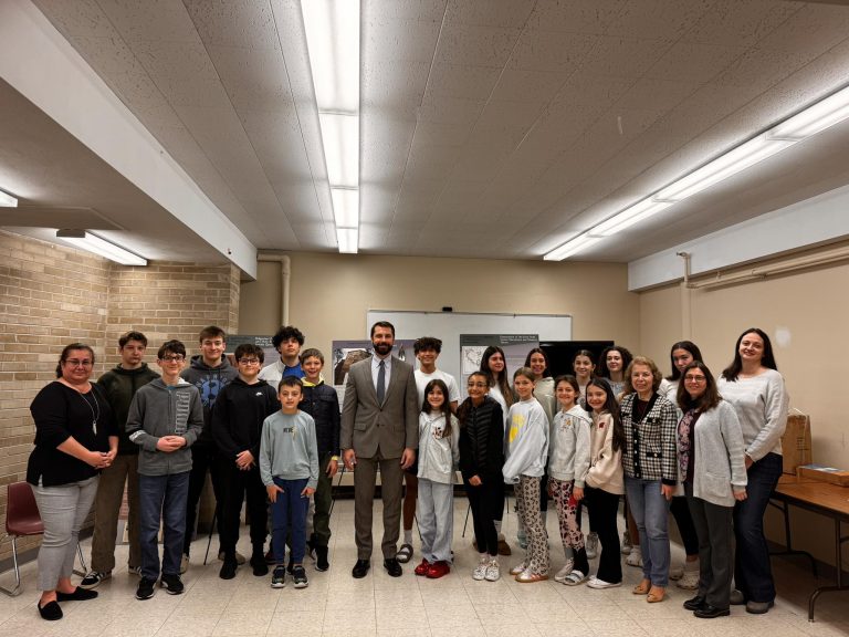 Бугарскиот конзул во Чикаго одржа предавање за спасувањето на бугарските Евреи