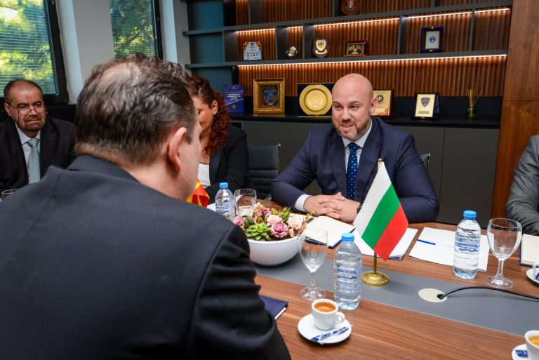 Исени на средба со бугарскиот амбасадор