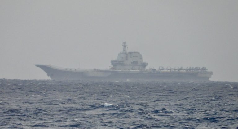 Кина ги продолжува воените вежби околу Тајван, бродовите се многу блиску до островот