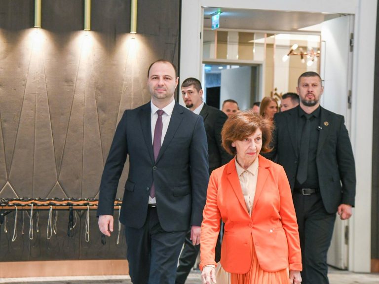 Сиљановска – Давкова и Мисајловски на промоција на родовата самопроценка во одбраната: Постои видлив напредок и позитивен тренд