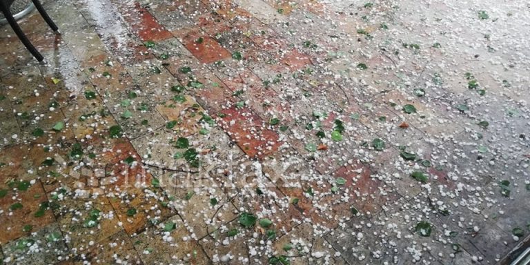 Крупен град, силен ветер и пороен дожд: Невреме го зафати Дојран