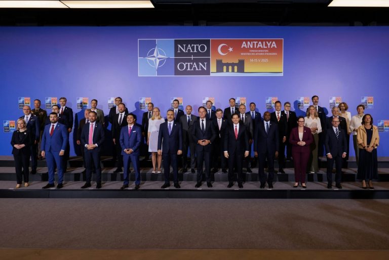 Муцунски во Анталија: подвлечен придонесот на државата како стабилен и конструктивен сојузник на НАТО