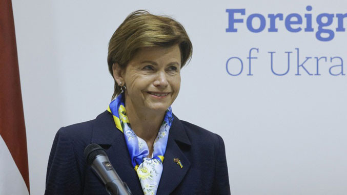 Латвиската министерка: Нема индиции дека Русија сака мир во Украина