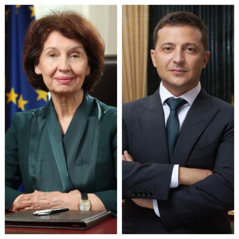 Сиљановска-Давкова телефонски разговораше со Зеленски: Поддршка за крај на војната