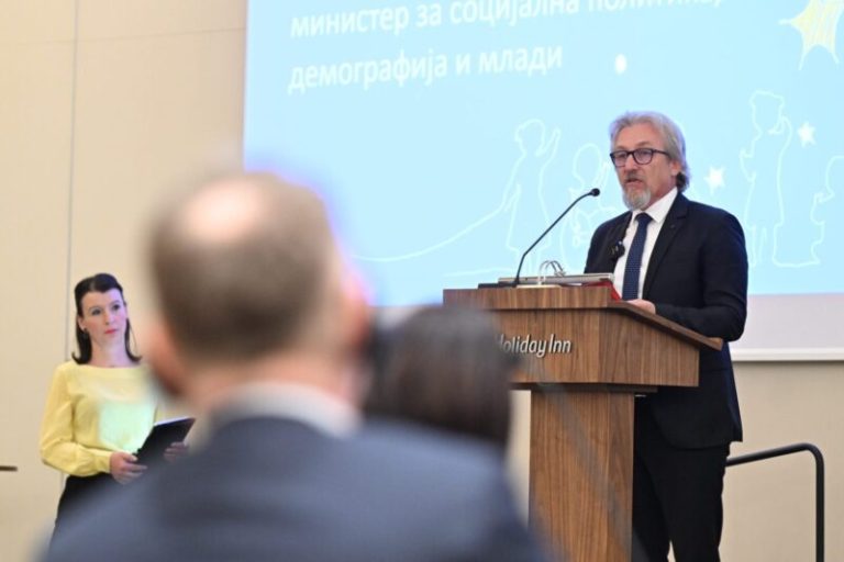 Лимани: Потребен е нов пакет услуги за спрaвување со растечките стапки на детска сиромаштија