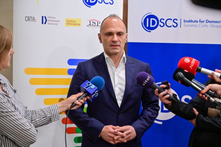 Филипче: Дали декларацијата во ЕП е доволна гаранција за Мицкоски и за откочување на евроинтегративниот процес?