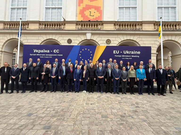 Шефот на бугарската дипломатија Георг Георгиев зеде учество во состанокот на неформалниот Совет „Надворешни работи“ во Лвов