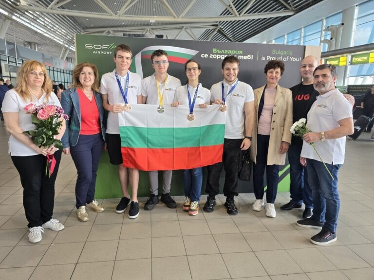 Бугарски ученици освоија медали на Олимпијадата по хемија во Бразил