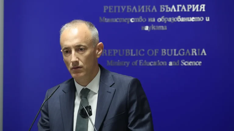 Бугарскиот министер за образование и наука: 24 мај е денот, кој Бугарија навистина го празнува