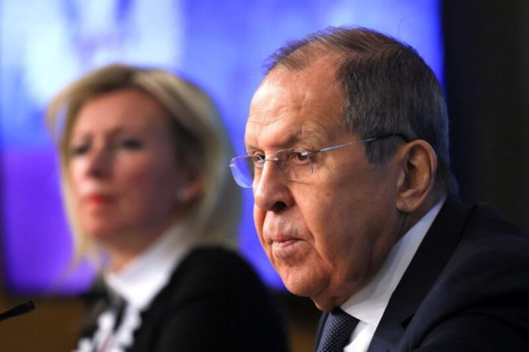 Полска пронајде докази за подметнатиот пожар во трговскиот центар во Варшава, го затвори рускиот конзулат; Русија е бесна