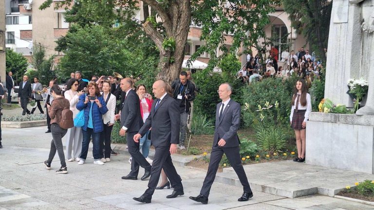 Благоевград го слави 24 мај- Денот на Светите браќа Кирил и Методиј- специјален гостин е претседателот на Бугарија Румен Радев