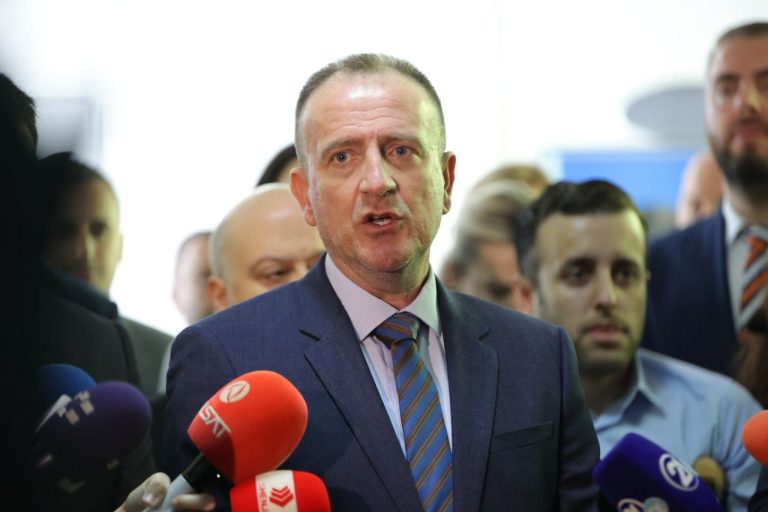 Алијанса за Албанците на Таравари бара да се објават сите корисници на унгарскиот кредит