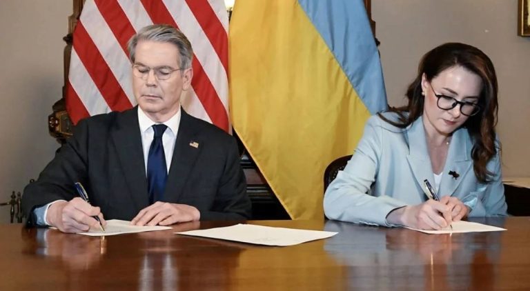 Украина за стратешкиот договор со Америка: „Ова е пресвртница“