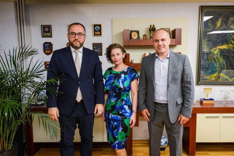 Најдобрите кадри, веднаш по дипломирањето да бидат дел од безбедносниот систем: Тошковски со раководството на Факултетот за безбедност