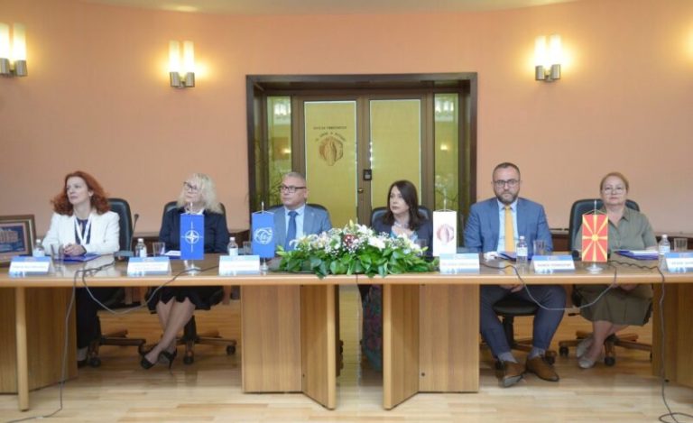 Најдобрите студенти ќе се вработат во МВР а професорите ќе предаваат и во средното полициско училиште, кажа Тошковски