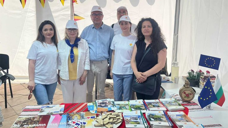 Бугарија се претстави на културната манифестација Eurovillage во Баку