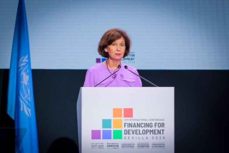 Сиљановска-Давкова од Севиља: Потребно е фер финансирање за да се справиме со глобалните предизвици