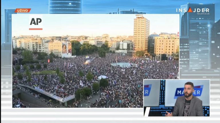 Над 140.000 демонстранти во Белград – студентските протести кулминираа со судири и барање за избори