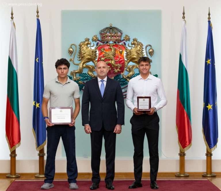 Радев: Со млади спортисти како Иван Иванов и Александар Василев Бугарија ќе стои гордо на светската спортска сцена