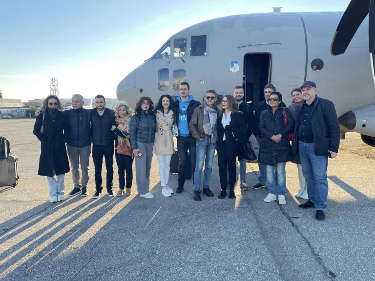 (Галерија) Фондација „Бугарска памет“се подготвува за новата акција со бесплатни лекарски прегледи во Мала Преспа, Албанија