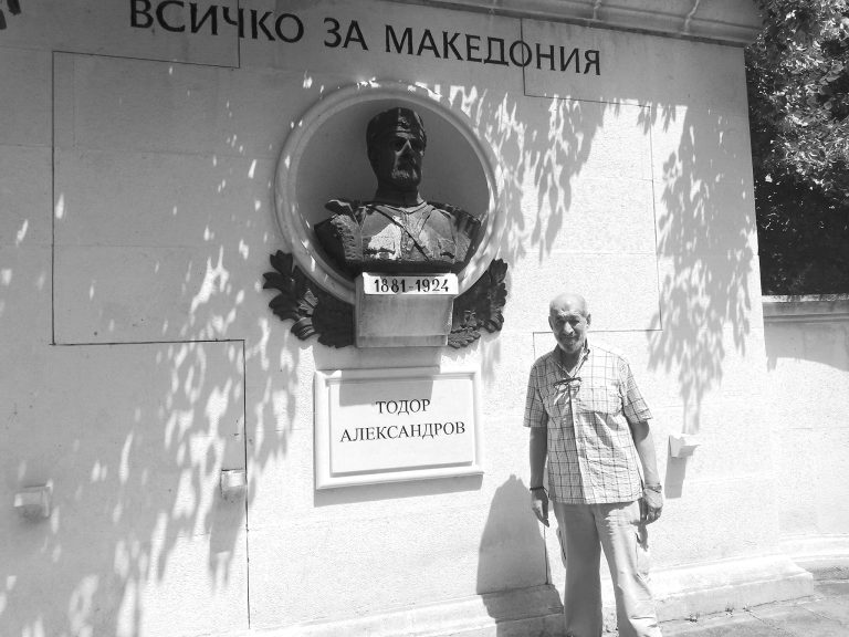 In Memoriam: Почина големиот македонски Бугарин Драган Попов-Попето