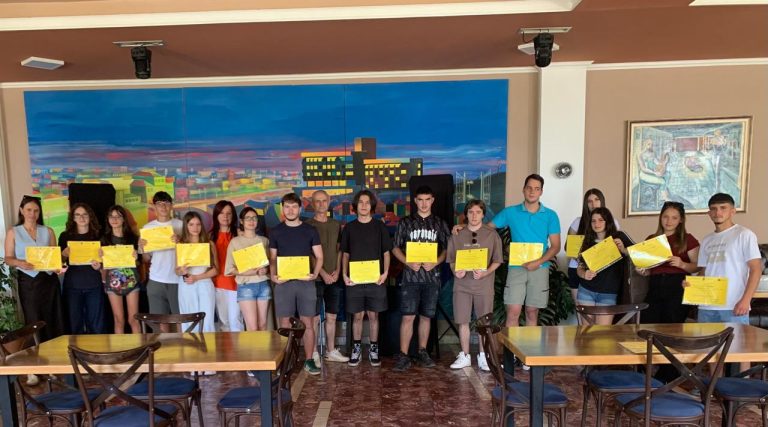 (Галерија) Заврши Летната школа за бугарски јазик и култура во Тирана