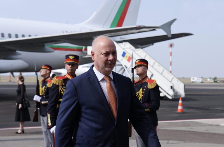 Бугарскиот премиер Желјазков пристигна во официјална посета на Молдавија