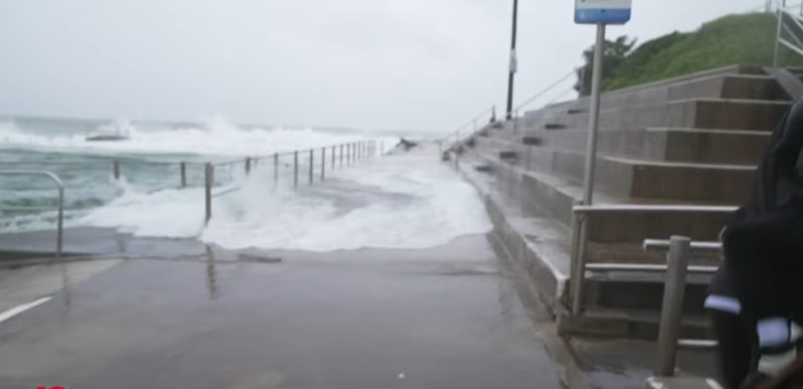 (Видео) Силни ветрови, обилни дождови: циклон погоди делови од Австралија