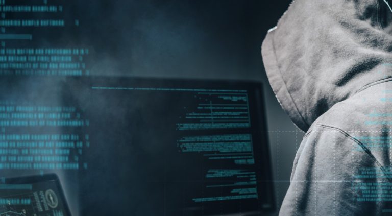 „Компании за техника наводно нудат модерни телефони преку внатрешна програма поради оштетена амбалажа, ова е лажна објава“, МВР предупредува за измама на социјалните мрежи