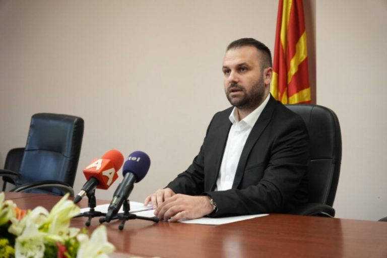 Објавен оглас за ангажирање на 300 невработени лица за помош на стари лица и лица со попреченост