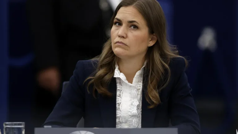 Данското претседателство на ЕУ: Без уставни измени нема да има преговори за Северна Македонија