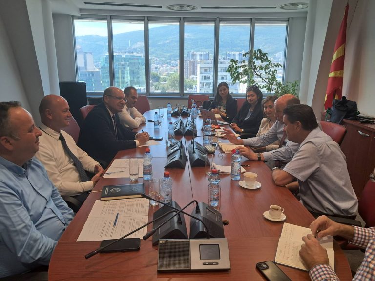 Судски реформи, транспарентност и независност: британска поддршка за јакнење на обвинителството во Македонија