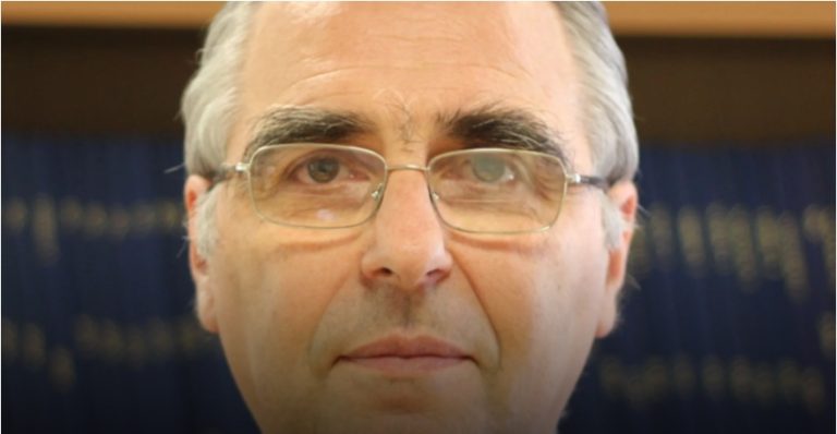 Бугарскиот професор Славик Табаков доби престижен европски медал по медицинска физика