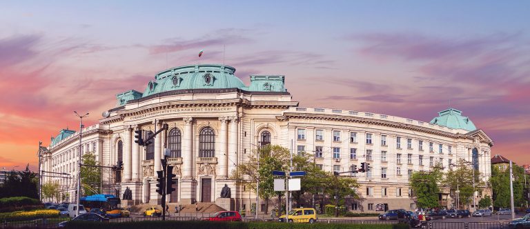 Studirajbg.com: Изберете ја вашата студиска насока најдоцна до 20 јули!