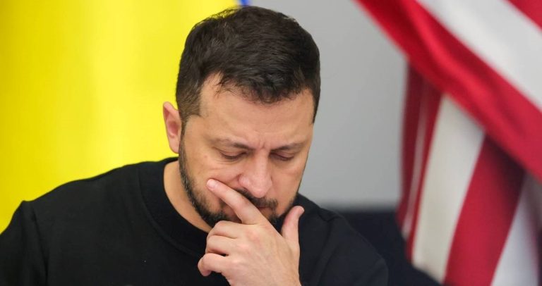 Зеленски: Сè што може да ја запре Русија треба да се спроведе што е можно побргу