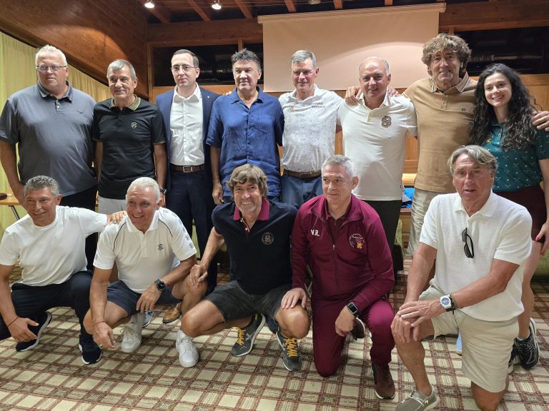 Бугарските фудбалски ѕвезди од Светското првенство во 1994 г. со нова хуманитарна иницијатива