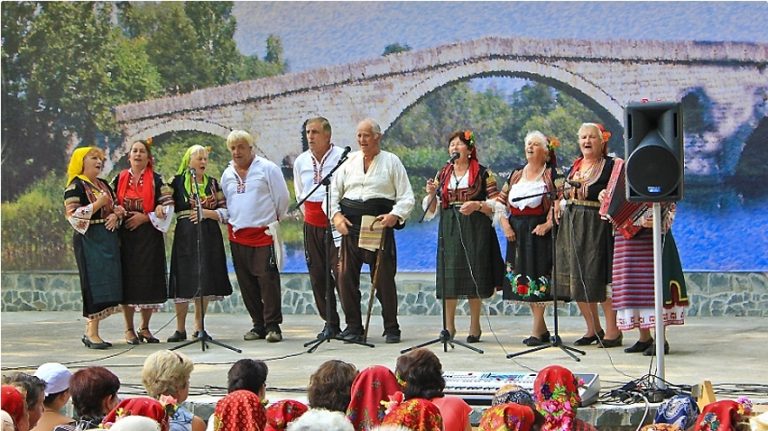 Во Невестино започна 19. издание на фолклорниот фестивал „Струма пее“