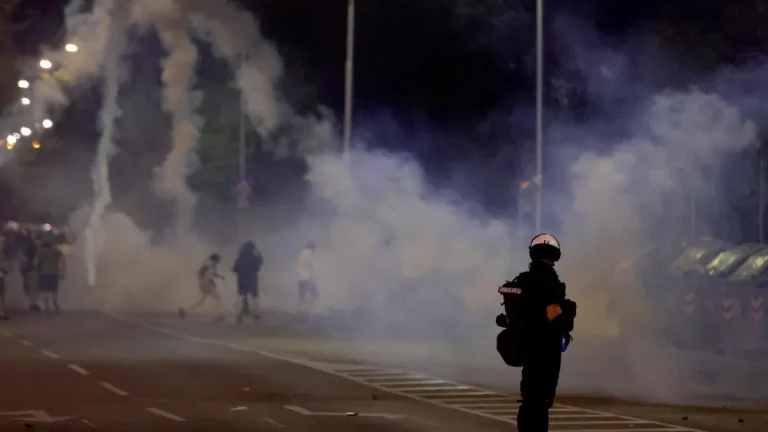 Белград со денови личи на Бејрут