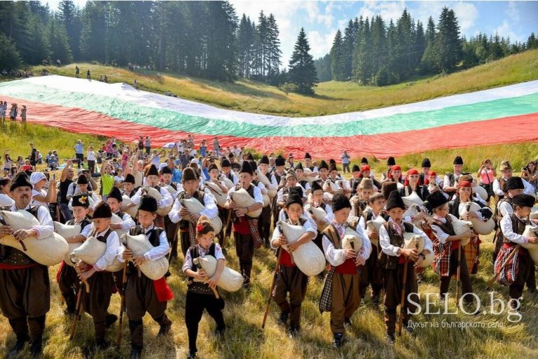 Во родопското село Гела денеска и утре ќе се одржи фестивал на родопската каба гајда