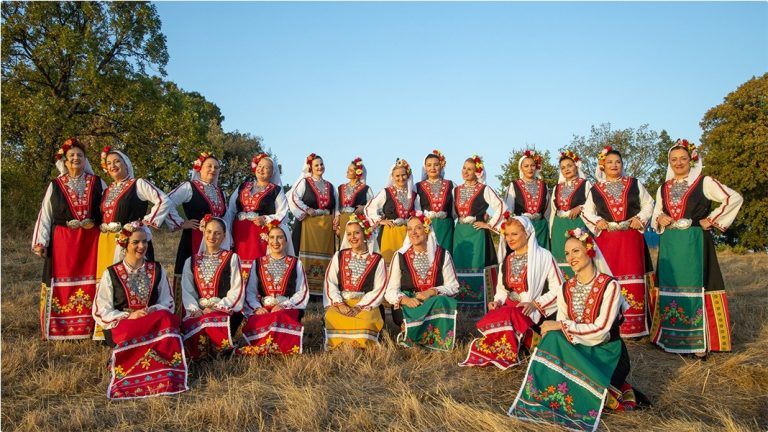 (Видео)„Мистеријата на бугарските гласови“ со концерт под отворено небо во Софија
