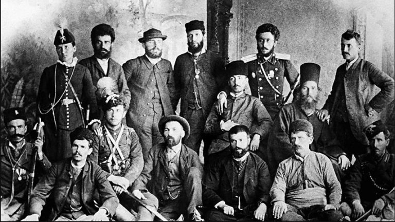 Соединението, револуционерното наследство и единството на нацијата