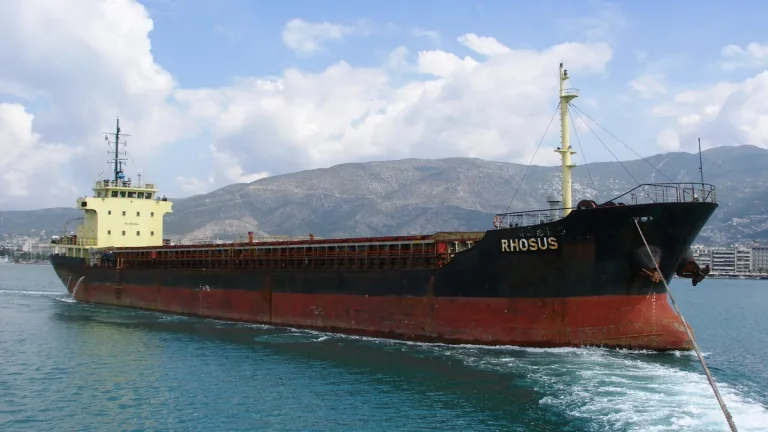 Рускиот сопственик на бродот поврзан со големата експлозијата на пристаништето во Бејрут е уапсен во Бугарија