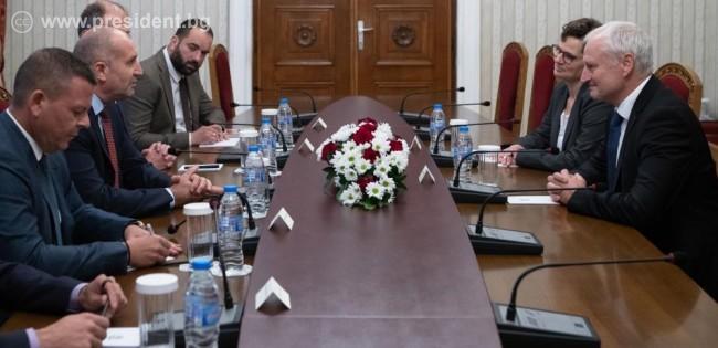 Радев: Германските инвестиции и економската размена носат можности за технолошки трансфер и индустриска соработка