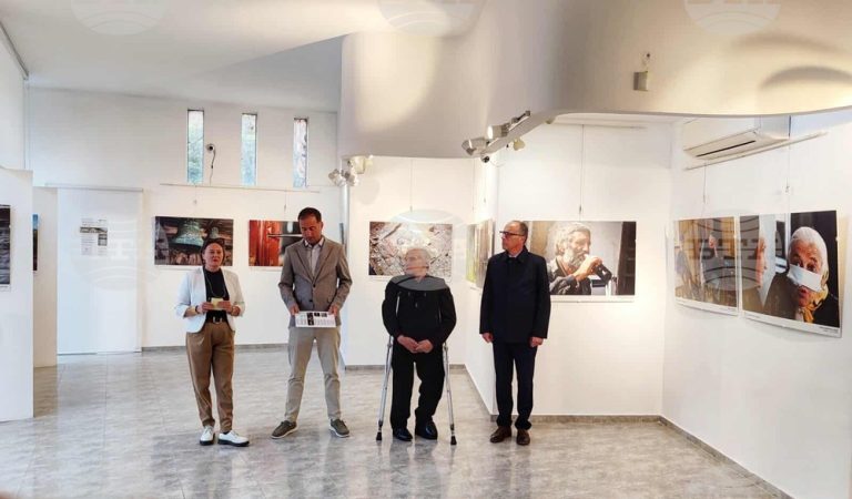 Фотоизложбата „Босилеград – порано и сега 2“ беше отворена во Карлово
