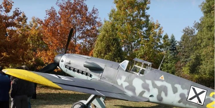 Во Националниот историски музеј на Бугарија е поставена точна копија на авионот на легендарниот бугарски пилот Димитар Списаревски