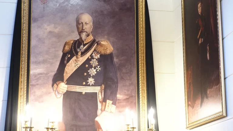 Познат портрет на Марија-Антоанета всушност ја прикажува прабабата на бугарскиот цар Фердинанд I.